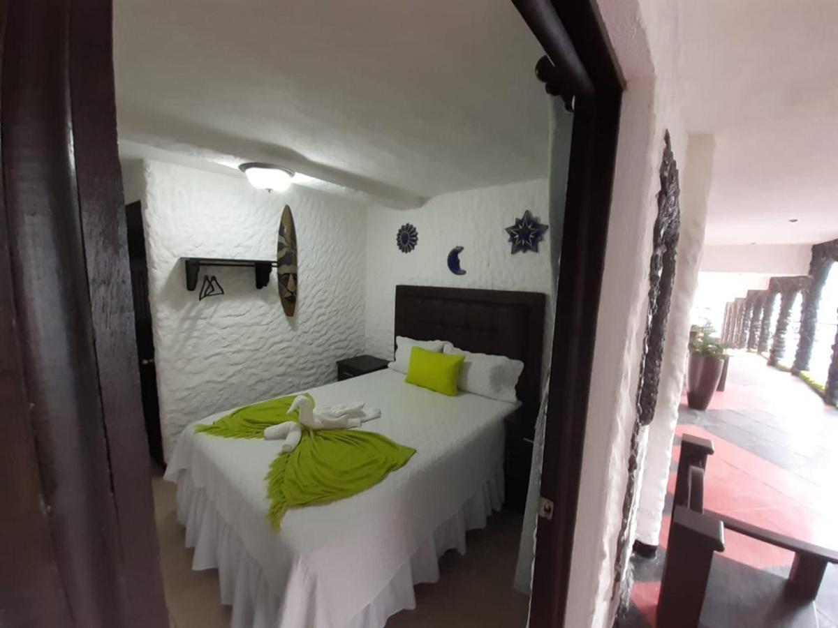 Hotel Mi Paraiso Rio Dulce Castillo de San Felipe Екстер'єр фото